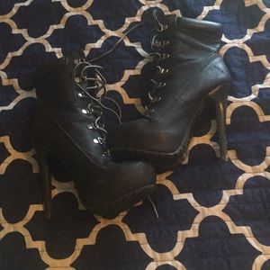 Long night black heels